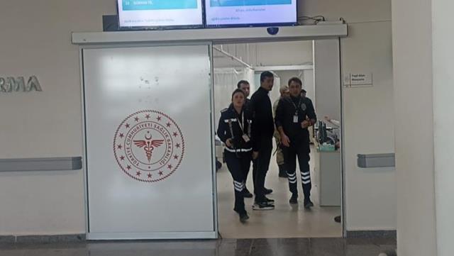 Randevu saatini kaçırdı, doktora saldırıp sekreterin boğazını sıktı